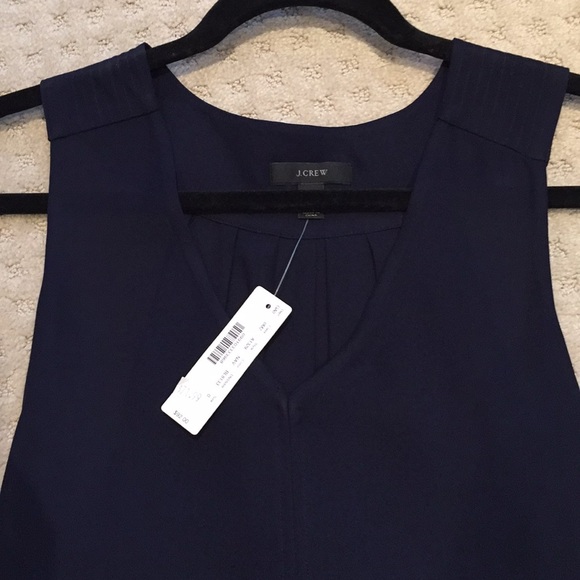 J Crew vneck sleeveless Blouse - Picture 2 of 3